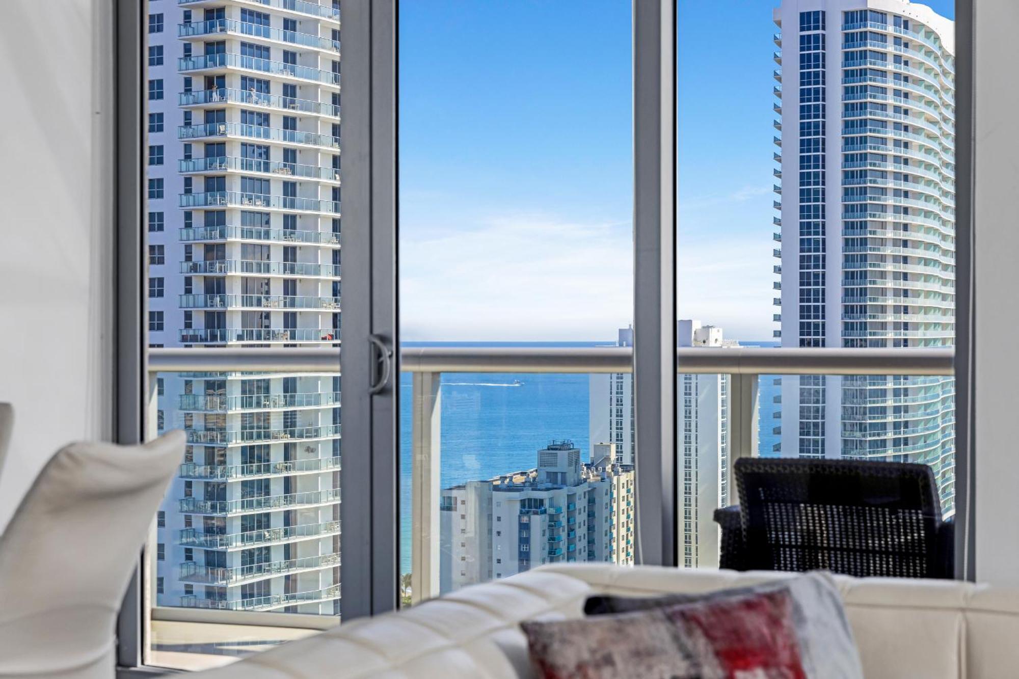Resort-Style Living With Direct Ocean Views - 3Br Beauty 할렌데일비치 외부 사진